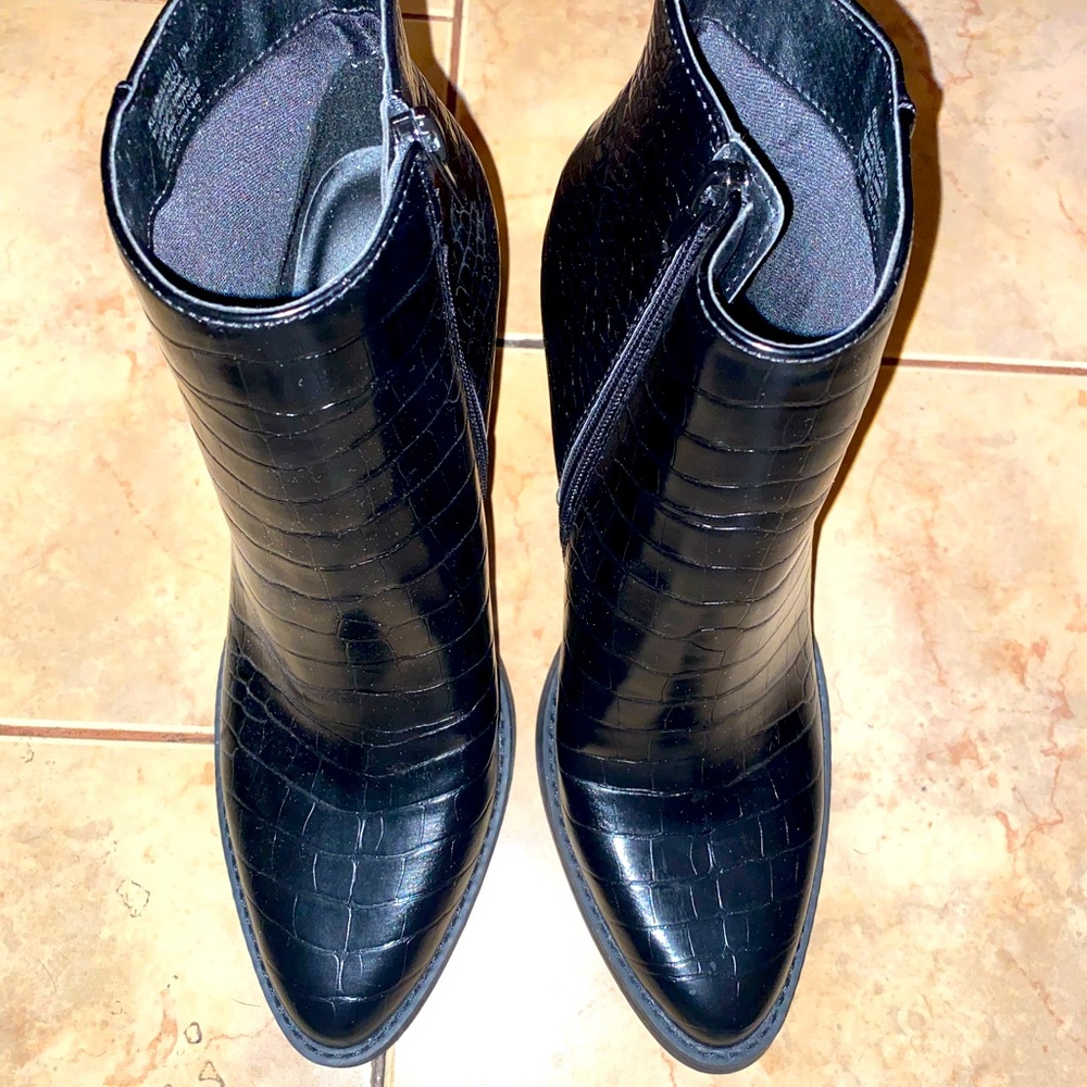 Black Steve Madden Boots